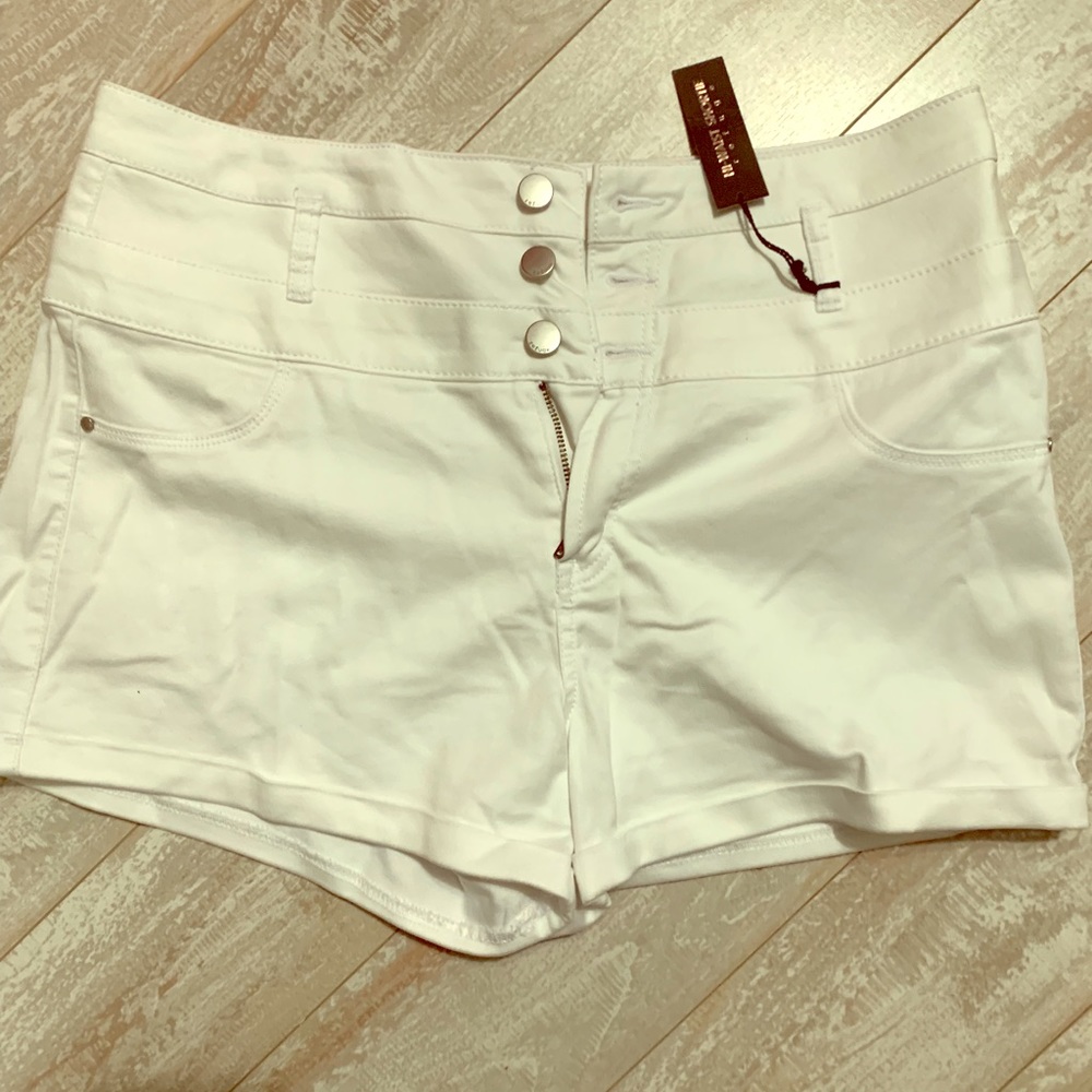 White Short